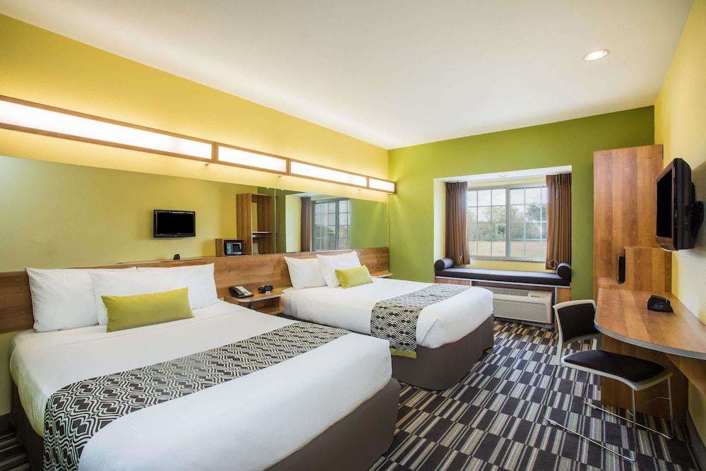 אופליקה Microtel Inn And Suites By Wyndham מראה חיצוני תמונה